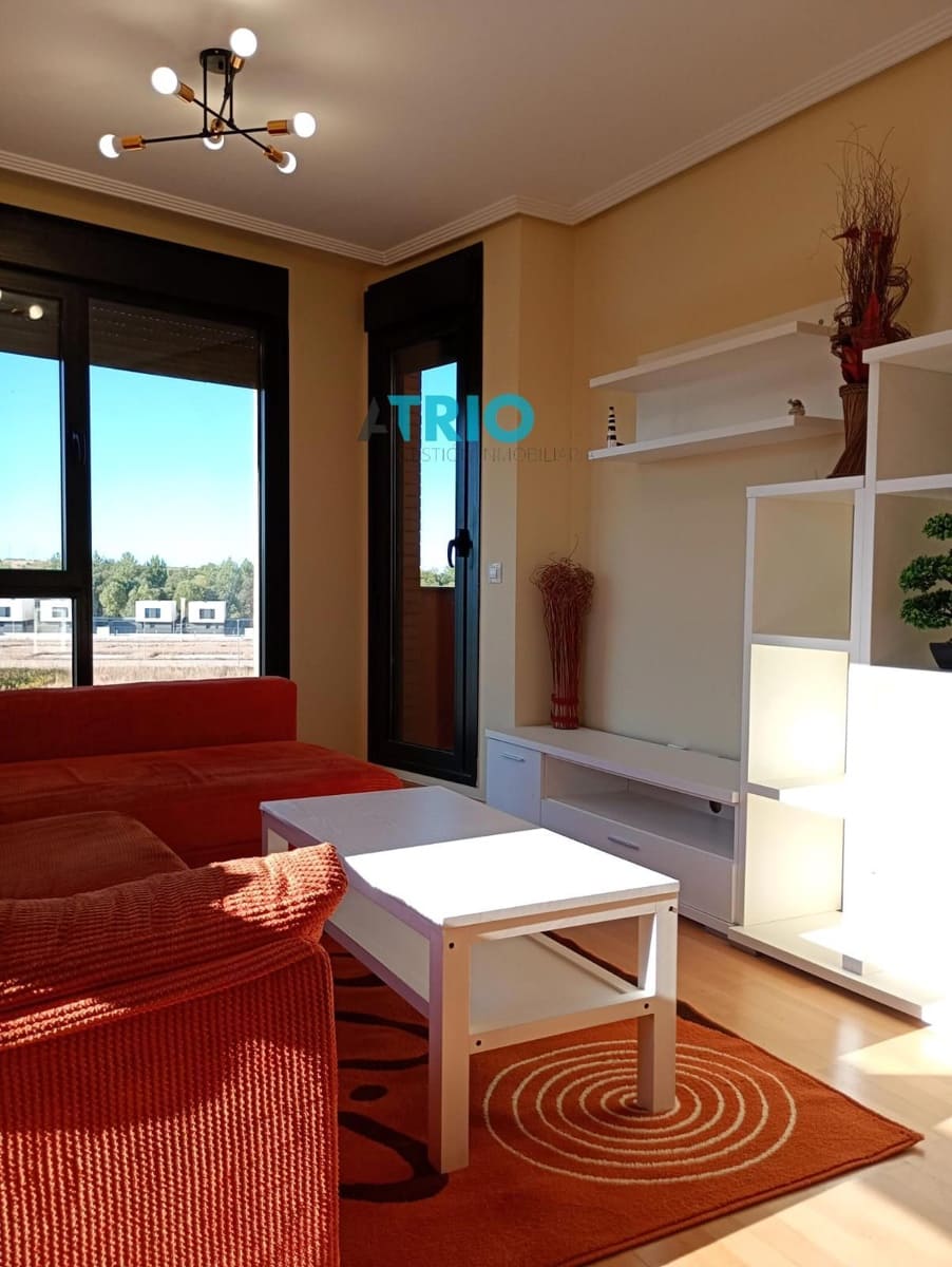 2 soverom Leilighet til leie i Burgos by med garasje - € 700 (Ref: 7741652)