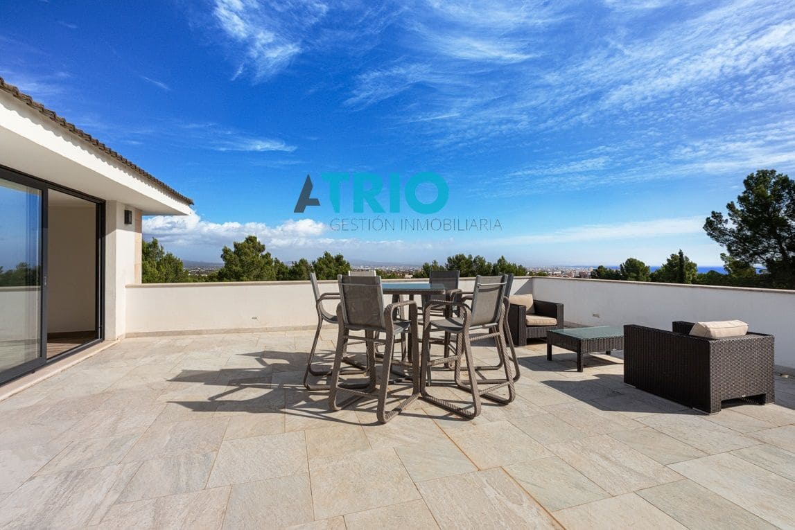Chalet de 8 habitaciones en Son Vida en alquiler con piscina garaje - 11.000 € (Ref: 7894309)