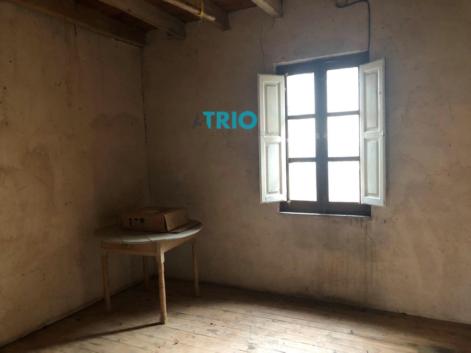 4 soveværelse Villa til salg i Villadiego med garage - € 50.000 (Ref: 8026941)