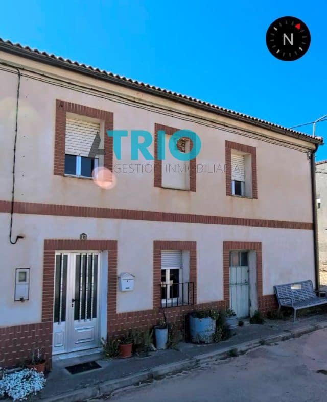 4 soveværelse Villa til salg i Villadiego med garage - € 50.000 (Ref: 8026941)