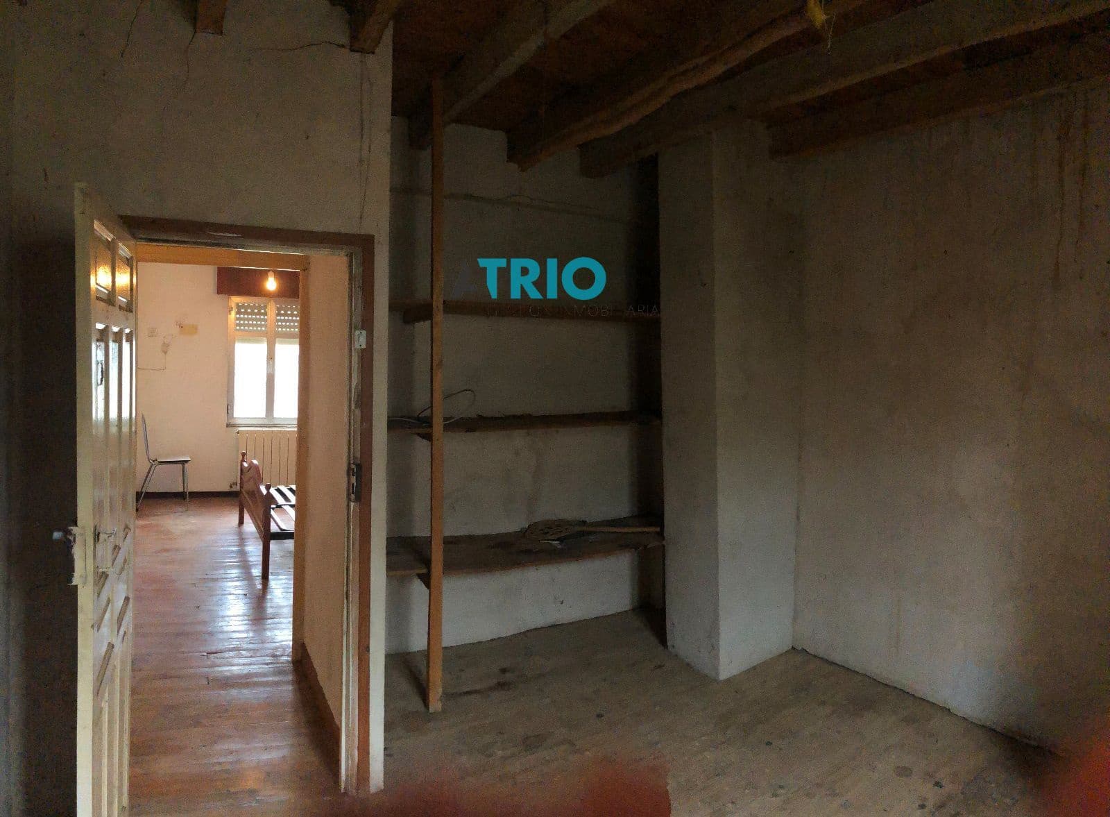 4 soveværelse Villa til salg i Villadiego med garage - € 50.000 (Ref: 8026941)