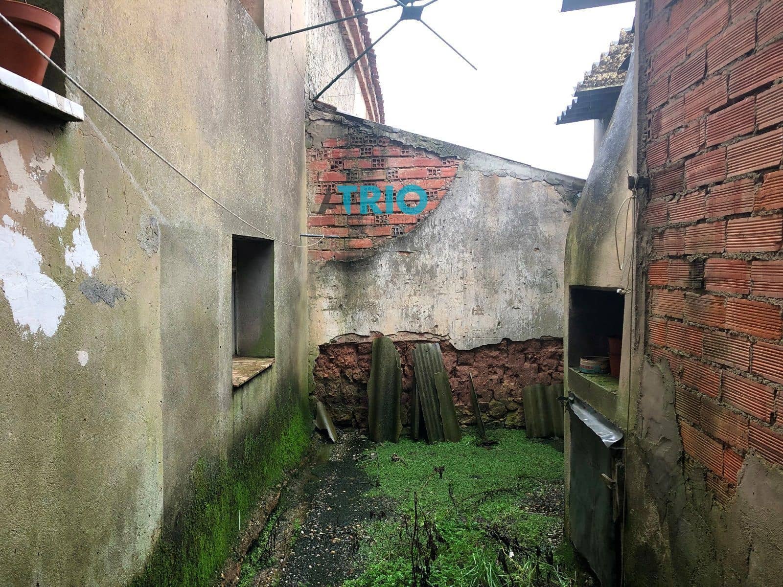 4 soveværelse Villa til salg i Villadiego med garage - € 50.000 (Ref: 8026941)