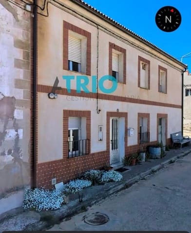 4 bedroom Villa for sale in Villadiego with garage - € 50,000 (Ref: 8026941)