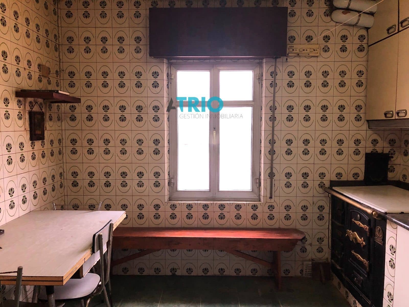 4 soveværelse Villa til salg i Villadiego med garage - € 50.000 (Ref: 8026941)