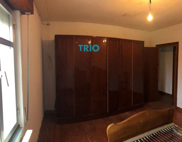 4 bedroom Villa for sale in Villadiego with garage - € 50,000 (Ref: 8026941)