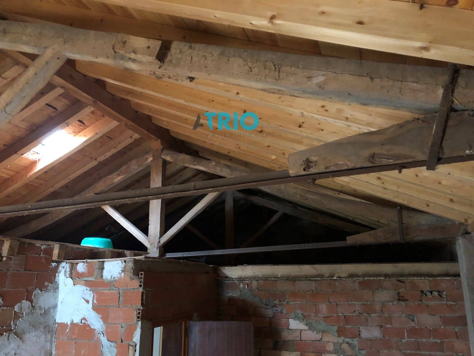 4 soveværelse Villa til salg i Villadiego med garage - € 50.000 (Ref: 8026941)