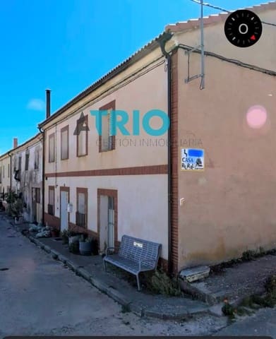 4 bedroom Villa for sale in Villadiego with garage - € 50,000 (Ref: 8026941)