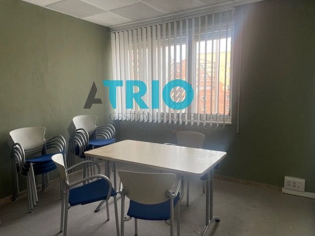 Kontor til leje i Burgos by - € 600 (Ref: 8060983)