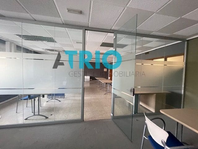 Kontor til leje i Burgos by - € 600 (Ref: 8060983)