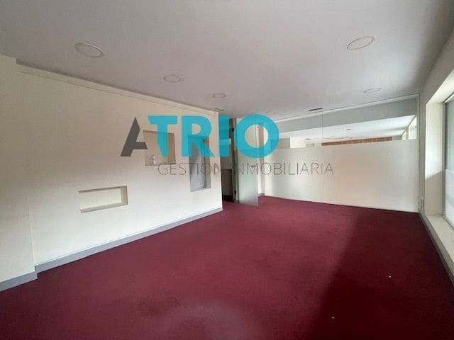 Commercial for rent in Burgos city - € 1,990 (Ref: 8133619)