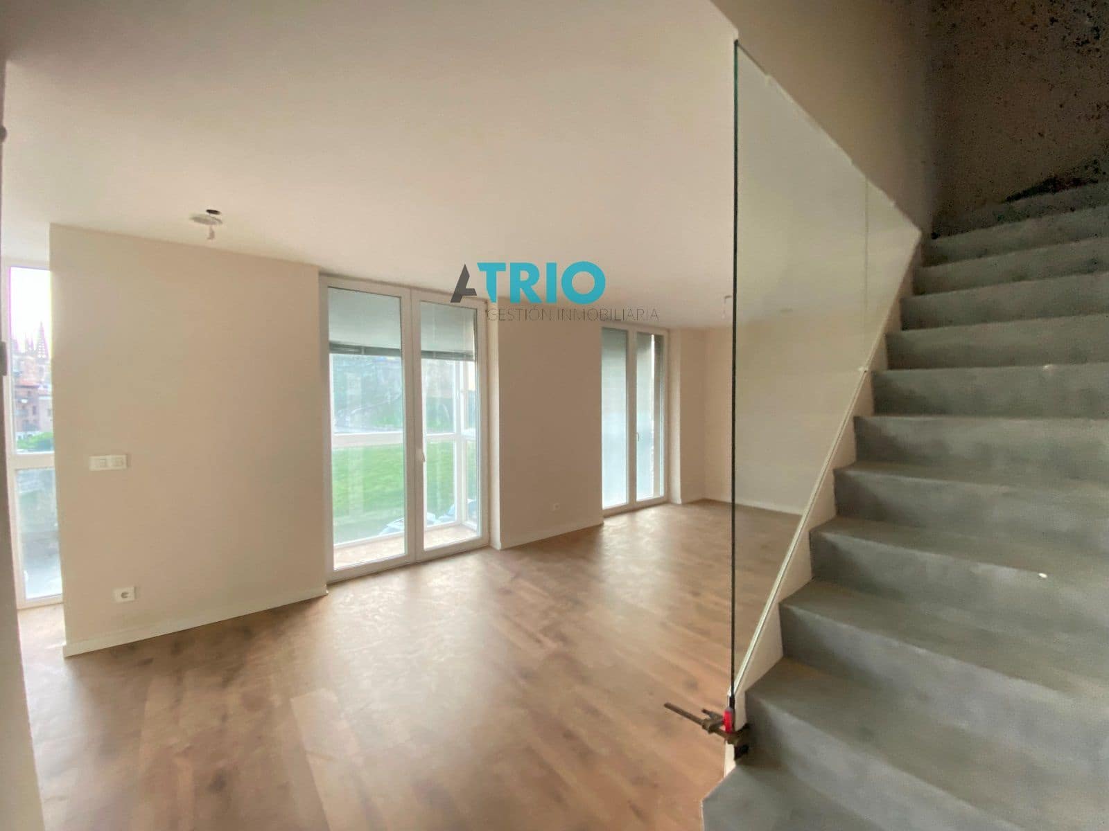 2 bedroom Flat for rent in Burgos city with garage - € 850 (Ref: 8201702)