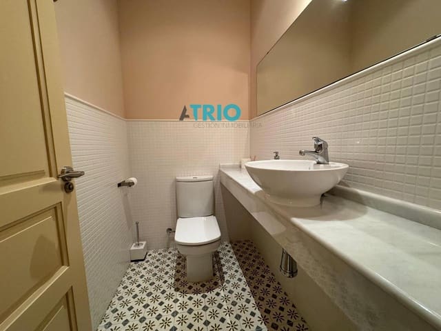 8 bedroom Villa for sale in Villanueva de Argaño with pool garage - € 650,000 (Ref: 8349713)