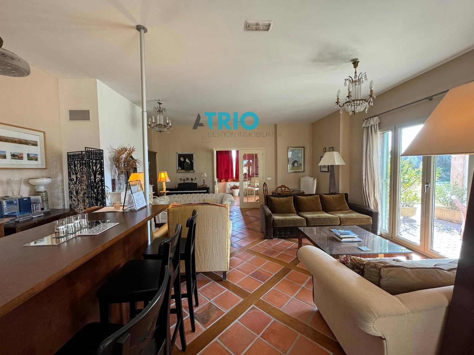 8 bedroom Villa for sale in Villanueva de Argano with pool garage - € 650,000 (Ref: 8349713)