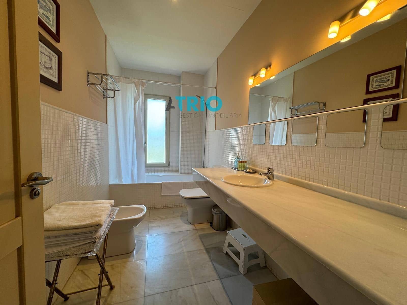 8 bedroom Villa for sale in Villanueva de Argano with pool garage - € 650,000 (Ref: 8349713)