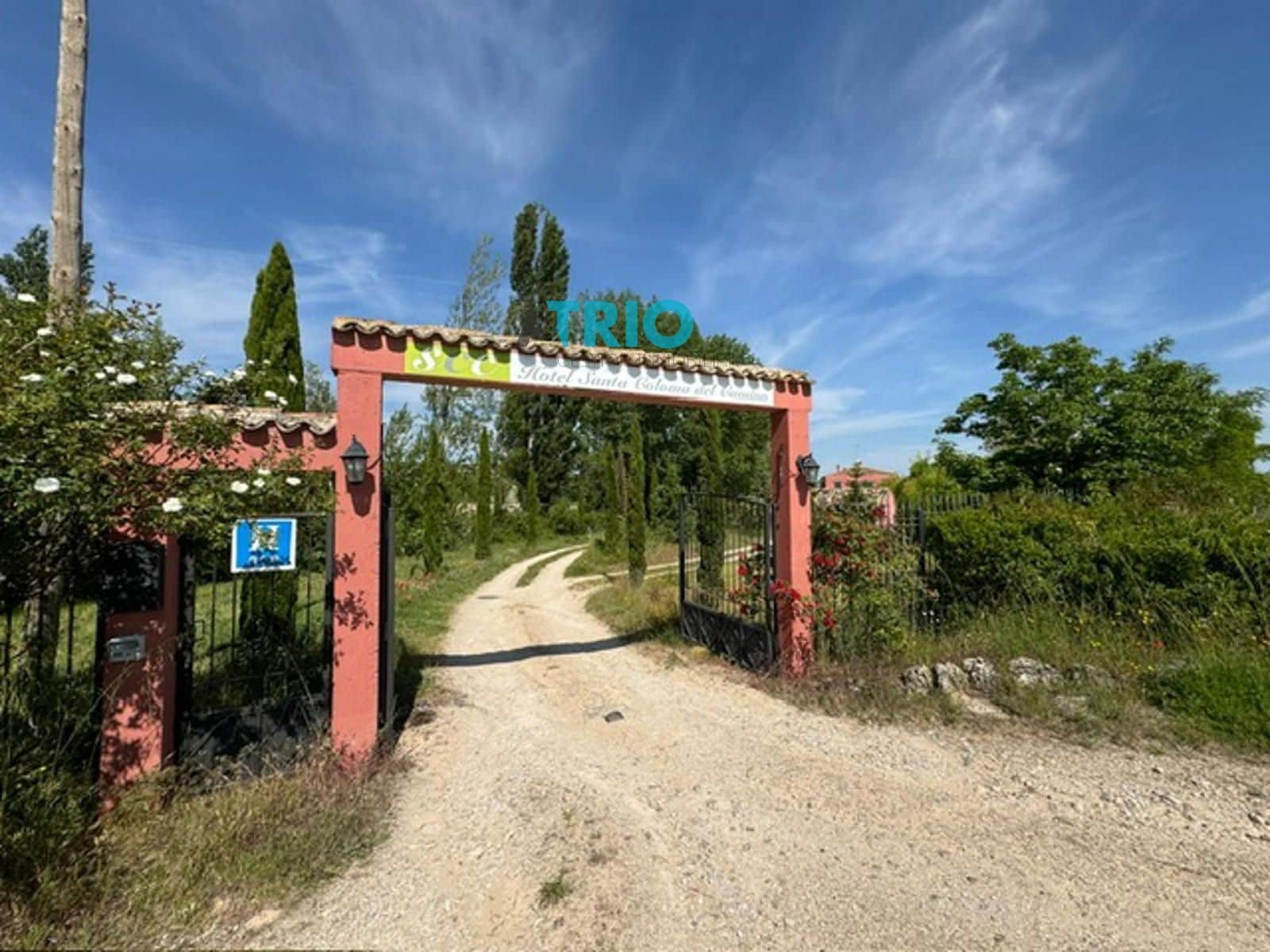 8 bedroom Villa for sale in Villanueva de Argano with pool garage - € 650,000 (Ref: 8349713)