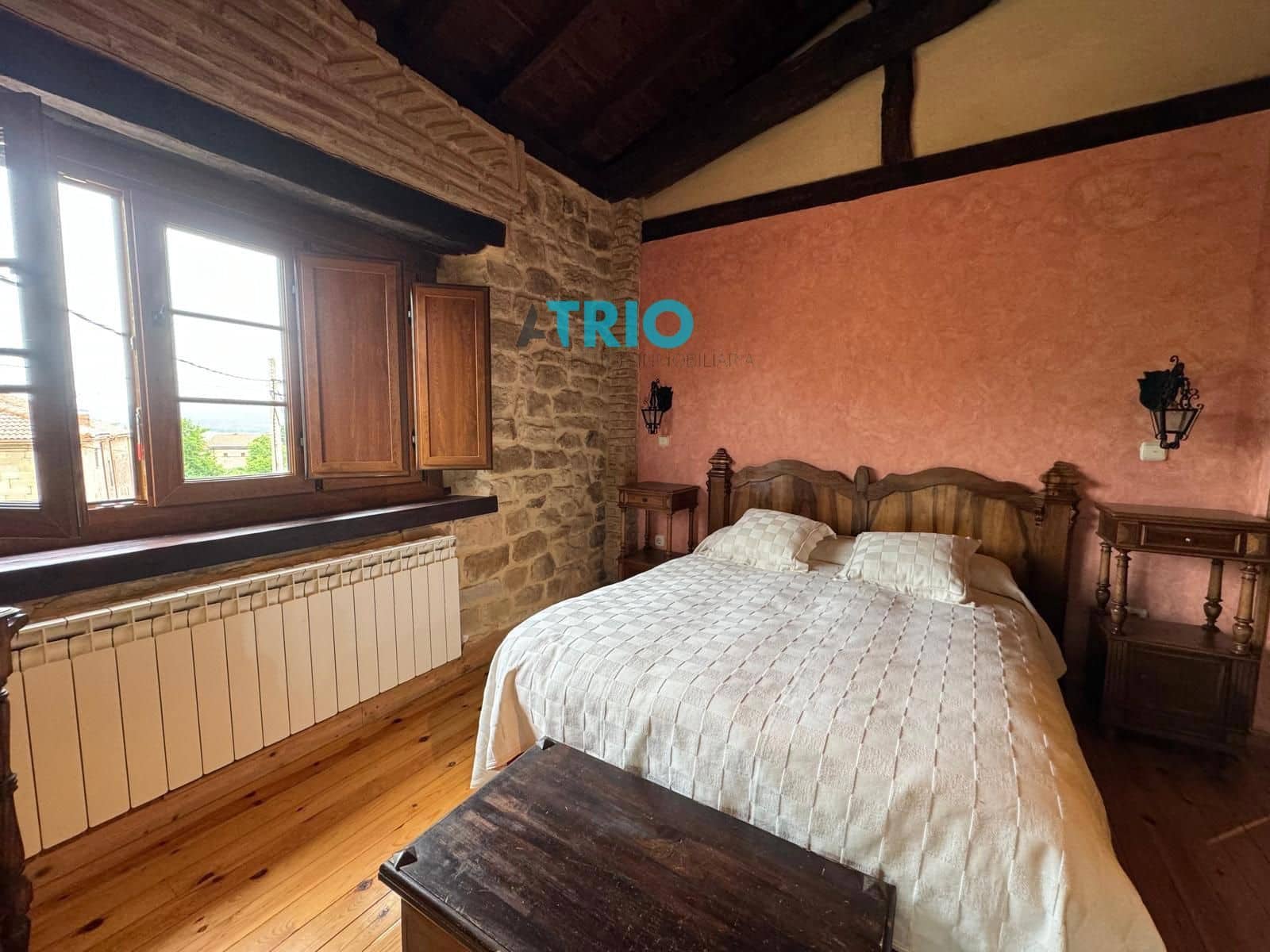 5 soveværelse Villa til salg i Aguilar de Campoo med garage - € 390.000 (Ref: 8371653)