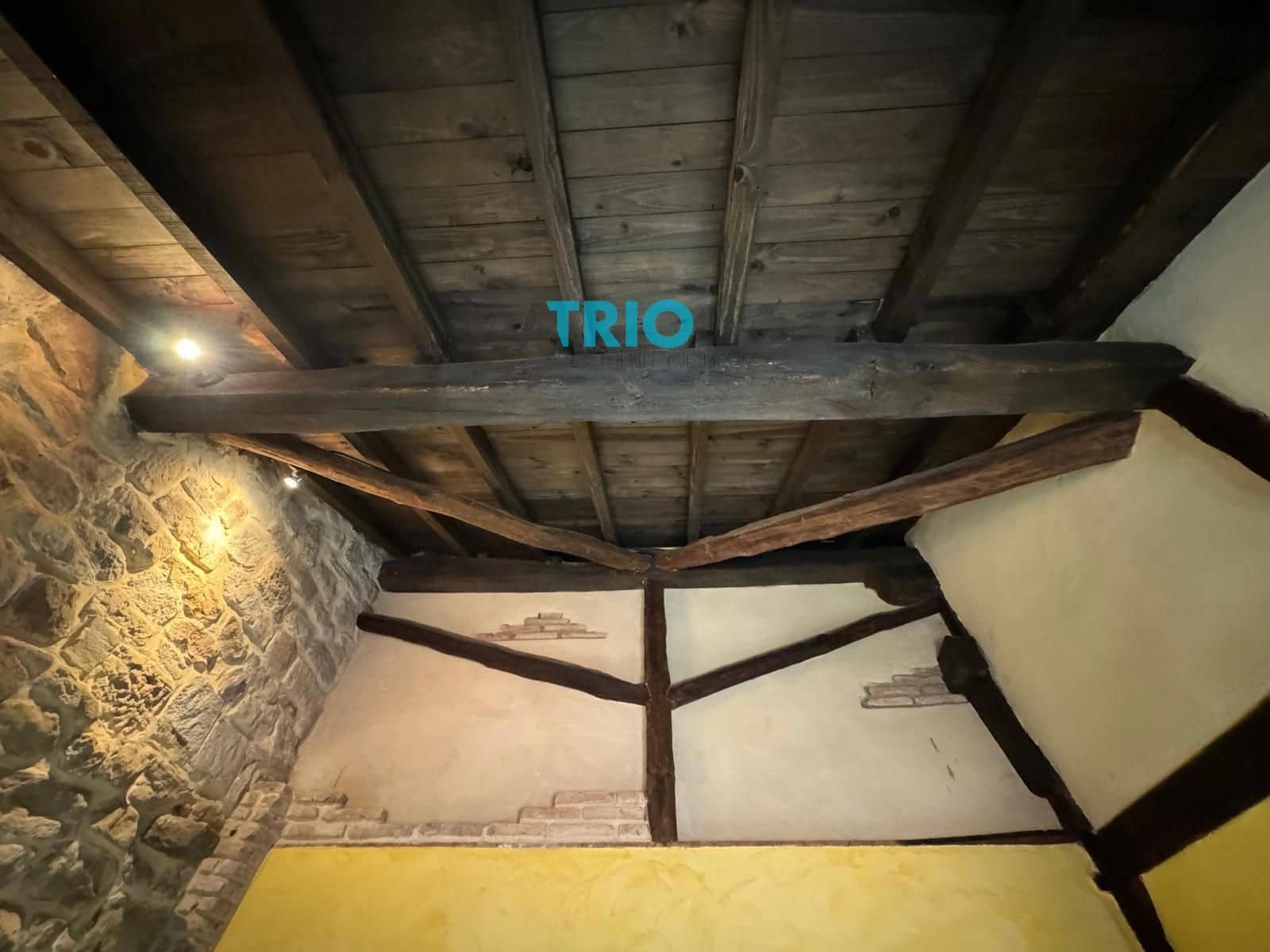 5 soveværelse Villa til salg i Aguilar de Campoo med garage - € 390.000 (Ref: 8371653)