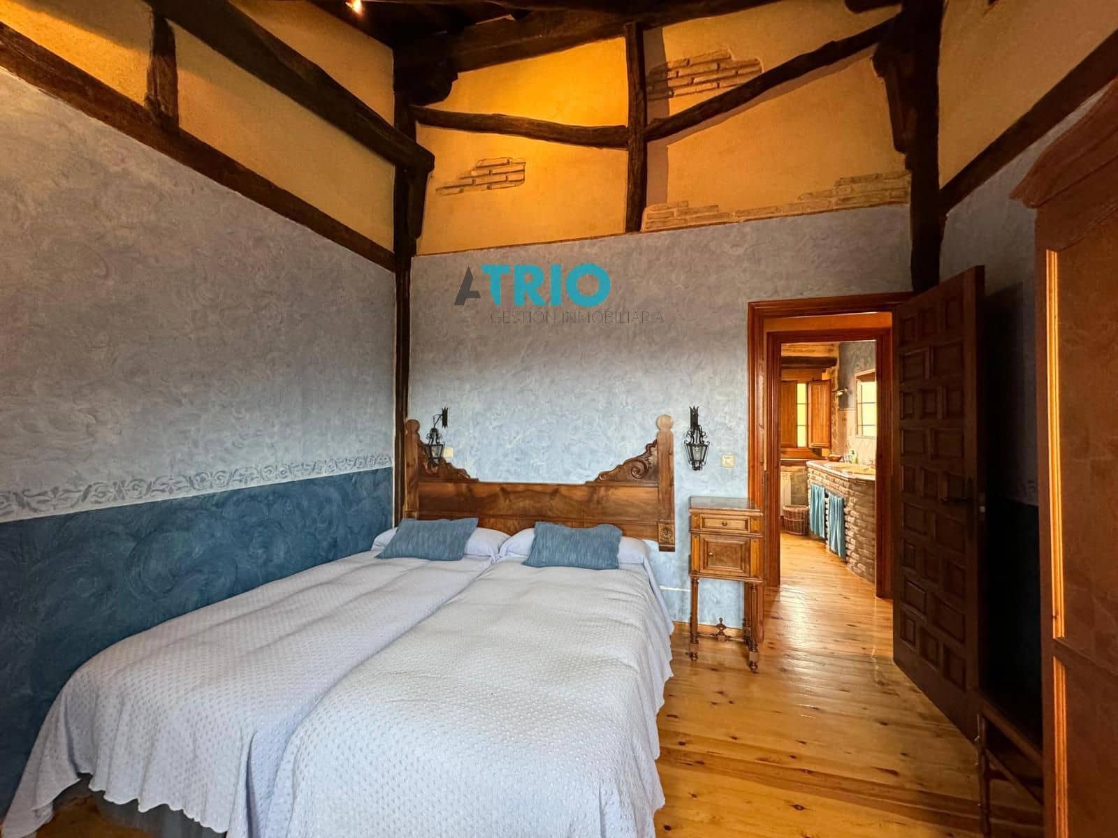 5 soveværelse Villa til salg i Aguilar de Campoo med garage - € 390.000 (Ref: 8371653)