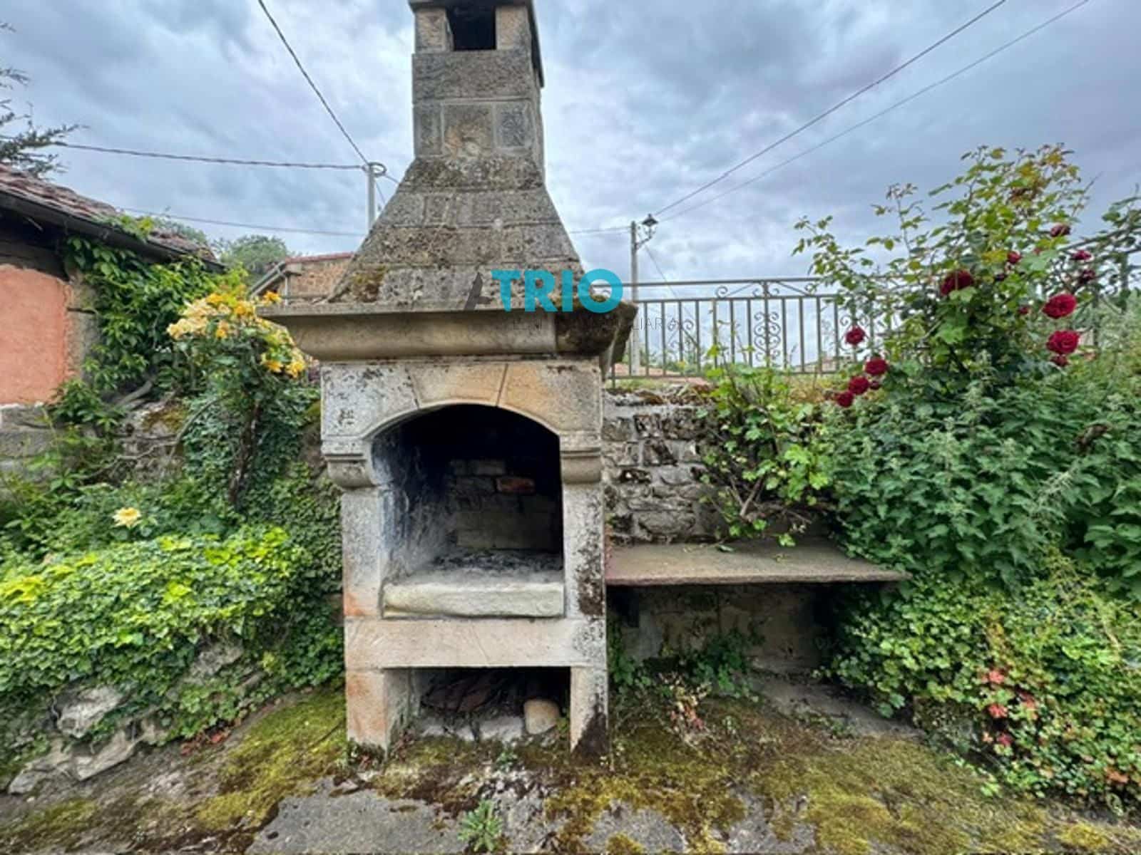 5 soveværelse Villa til salg i Aguilar de Campoo med garage - € 390.000 (Ref: 8371653)