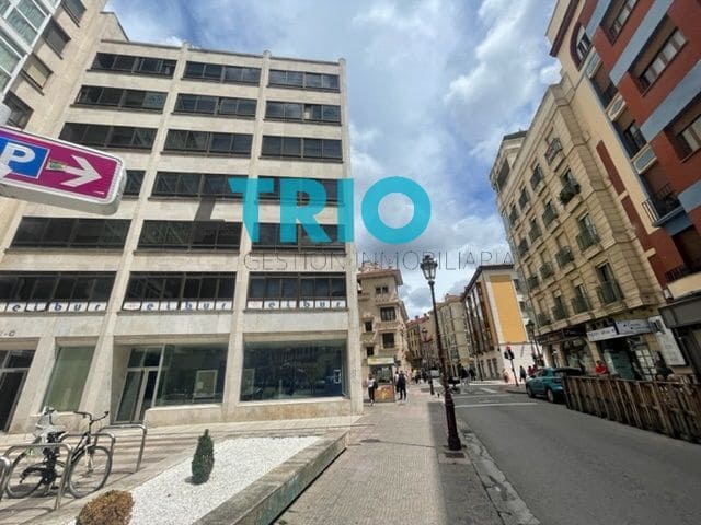 Erhverv til leje i Burgos by - € 395 (Ref: 8537891)