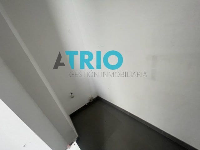 Erhverv til leje i Burgos by - € 395 (Ref: 8537891)