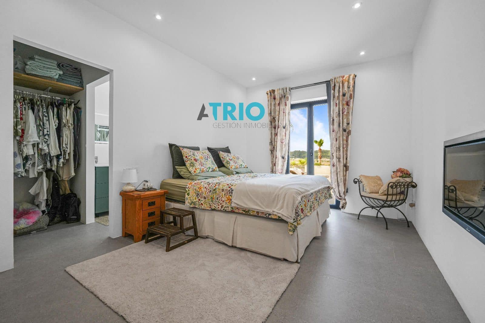 2 soveværelse Villa til salg i Sant Joan med swimmingpool garage - € 1.150.000 (Ref: 8577177)