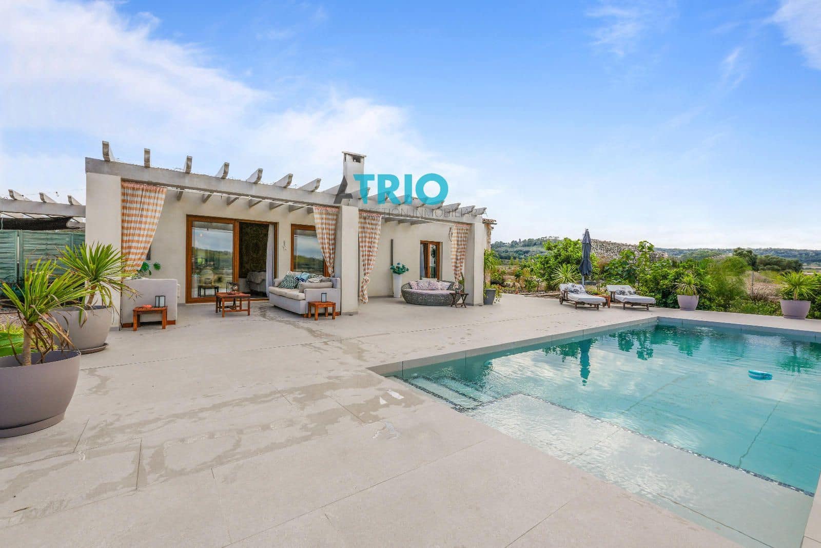 2 soveværelse Villa til salg i Sant Joan med swimmingpool garage - € 1.150.000 (Ref: 8577177)