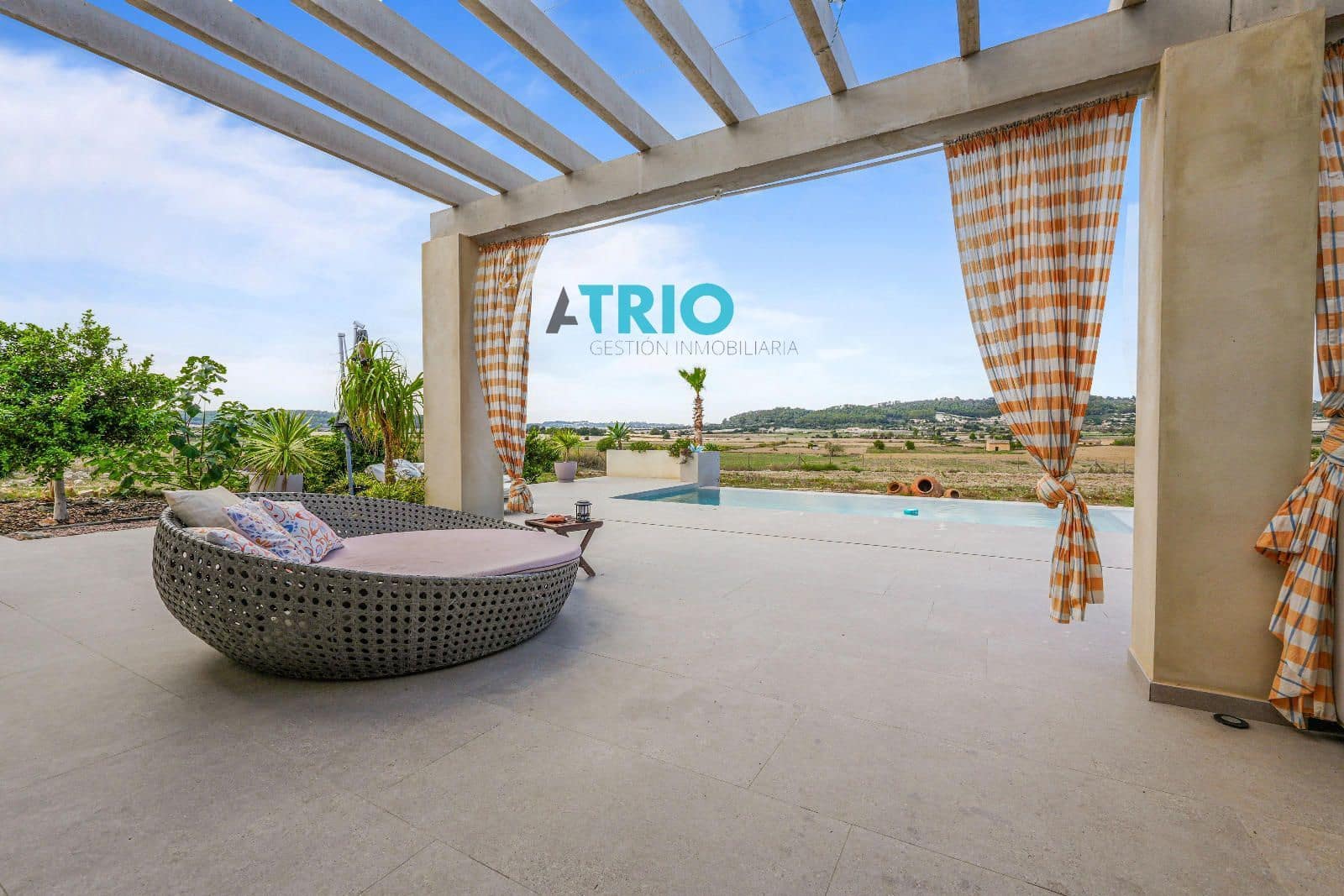2 soveværelse Villa til salg i Sant Joan med swimmingpool garage - € 1.150.000 (Ref: 8577177)