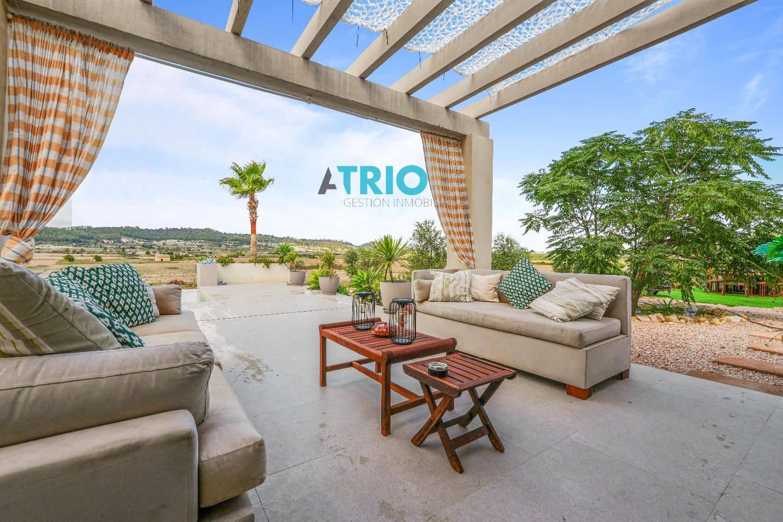 2 soveværelse Villa til salg i Sant Joan med swimmingpool garage - € 1.150.000 (Ref: 8577177)