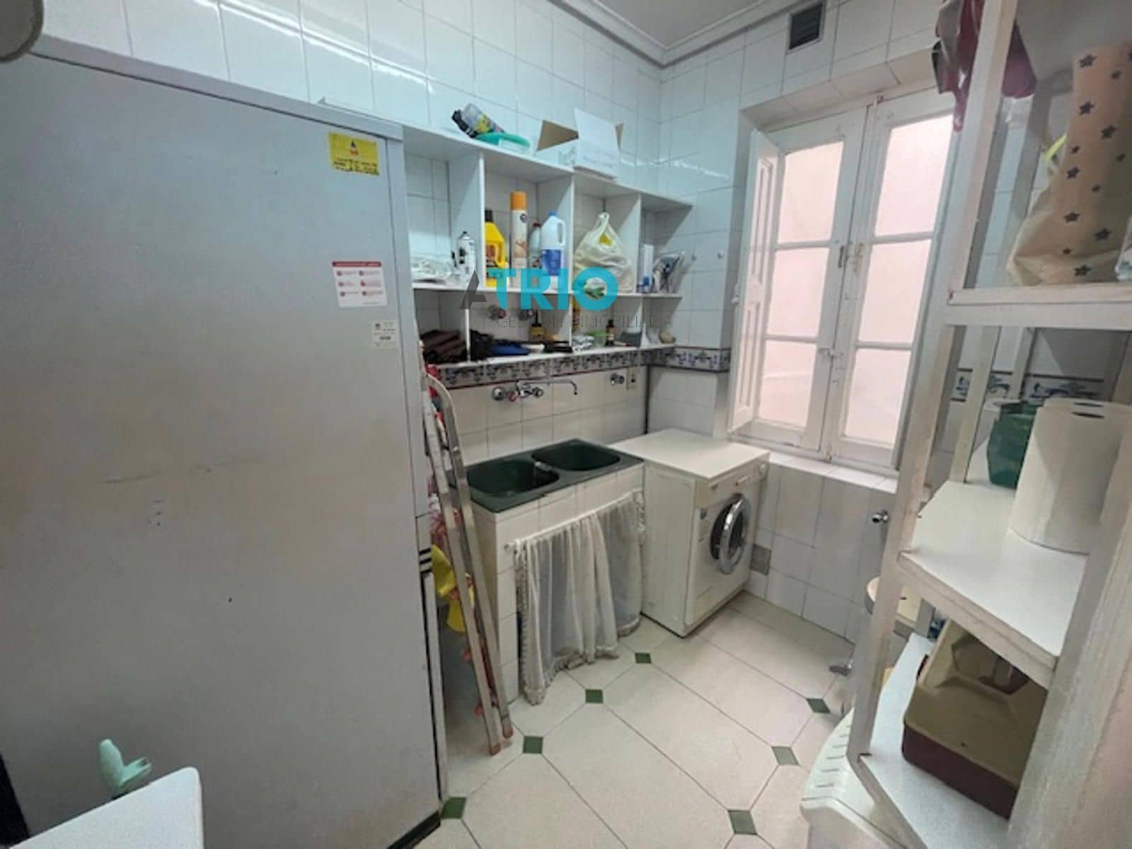 4 quarto Apartamento para arrendar em Burgos cidade - 1 500 € (Ref: 8580419)