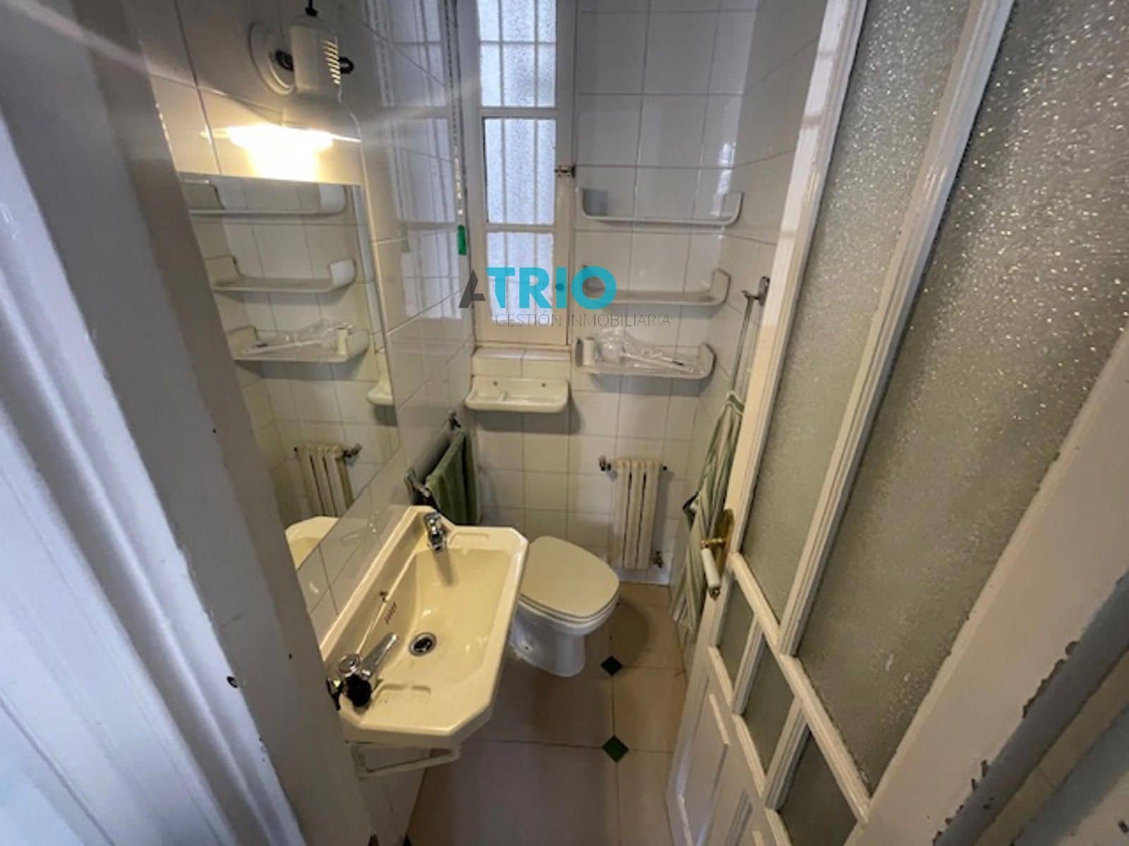 4 quarto Apartamento para arrendar em Burgos cidade - 1 500 € (Ref: 8580419)