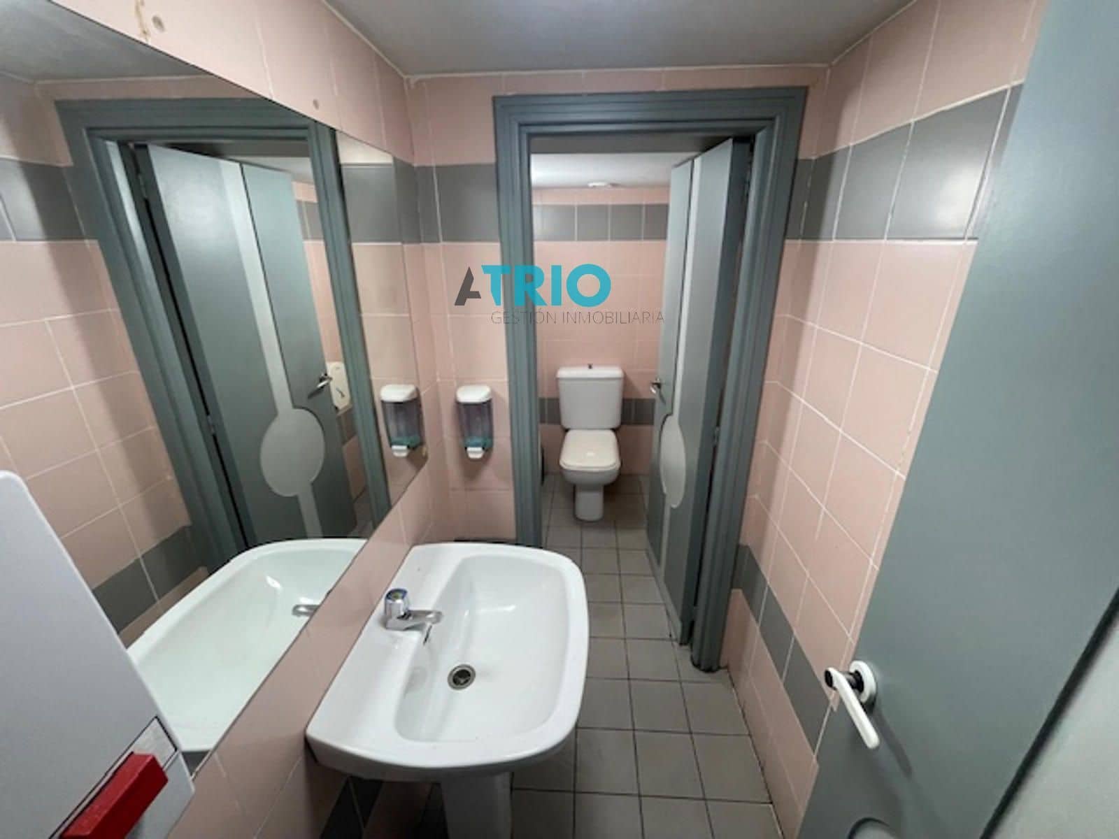 Erhverv til leje i Burgos by - € 990 (Ref: 8635007)