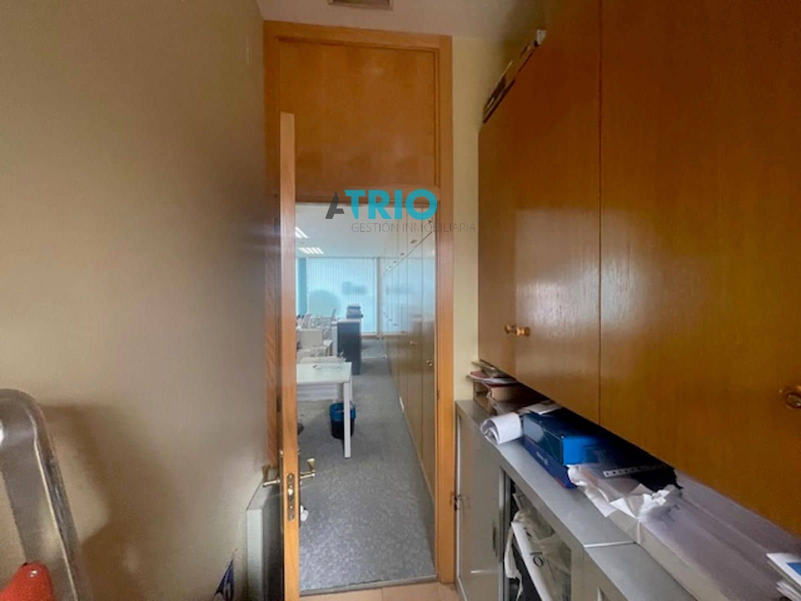 Kontor til leje i Burgos by - € 1.200 (Ref: 8653882)