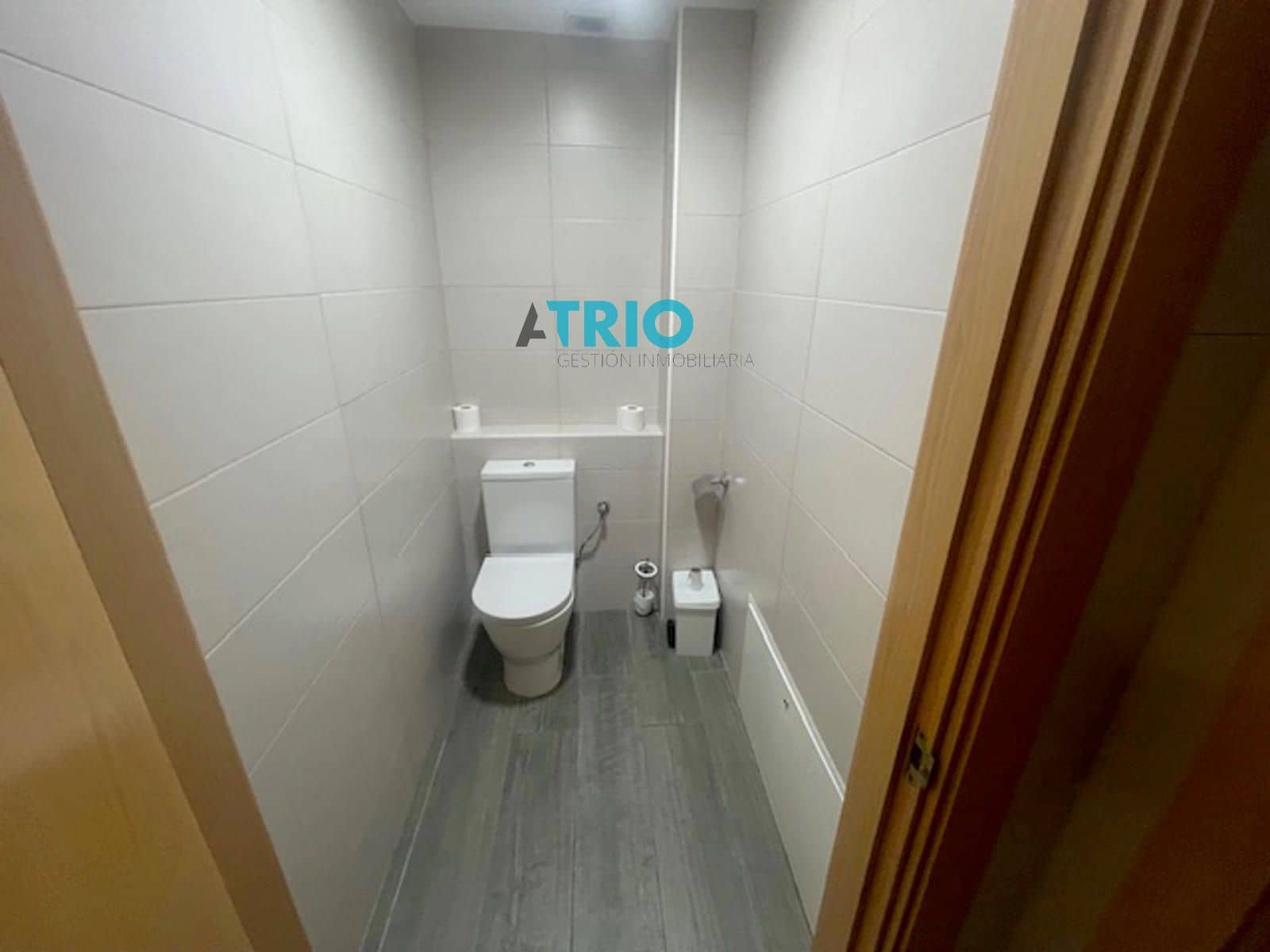 Kontor til leje i Burgos by - € 1.200 (Ref: 8653882)