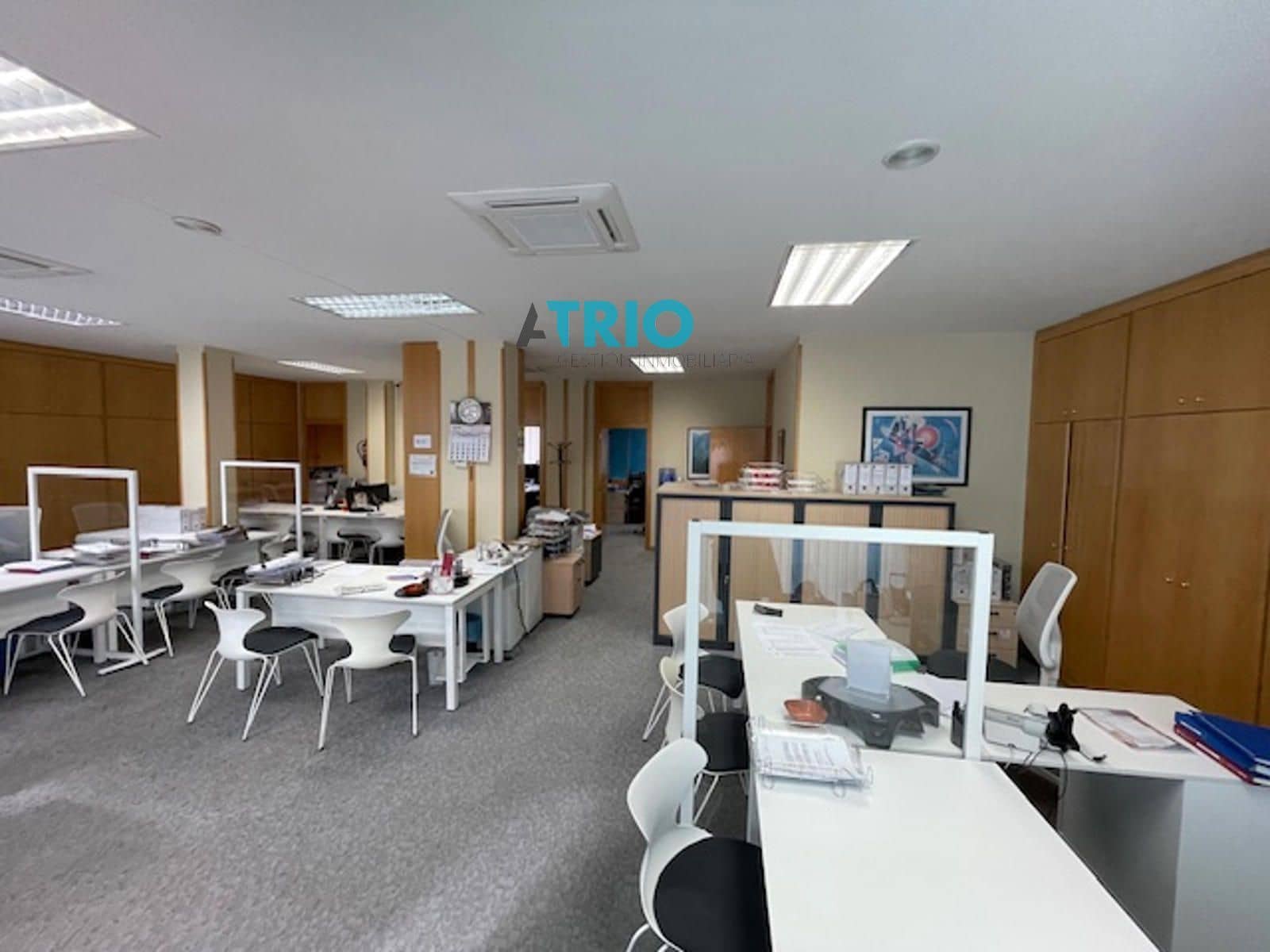 Kontor til leje i Burgos by - € 1.200 (Ref: 8653882)