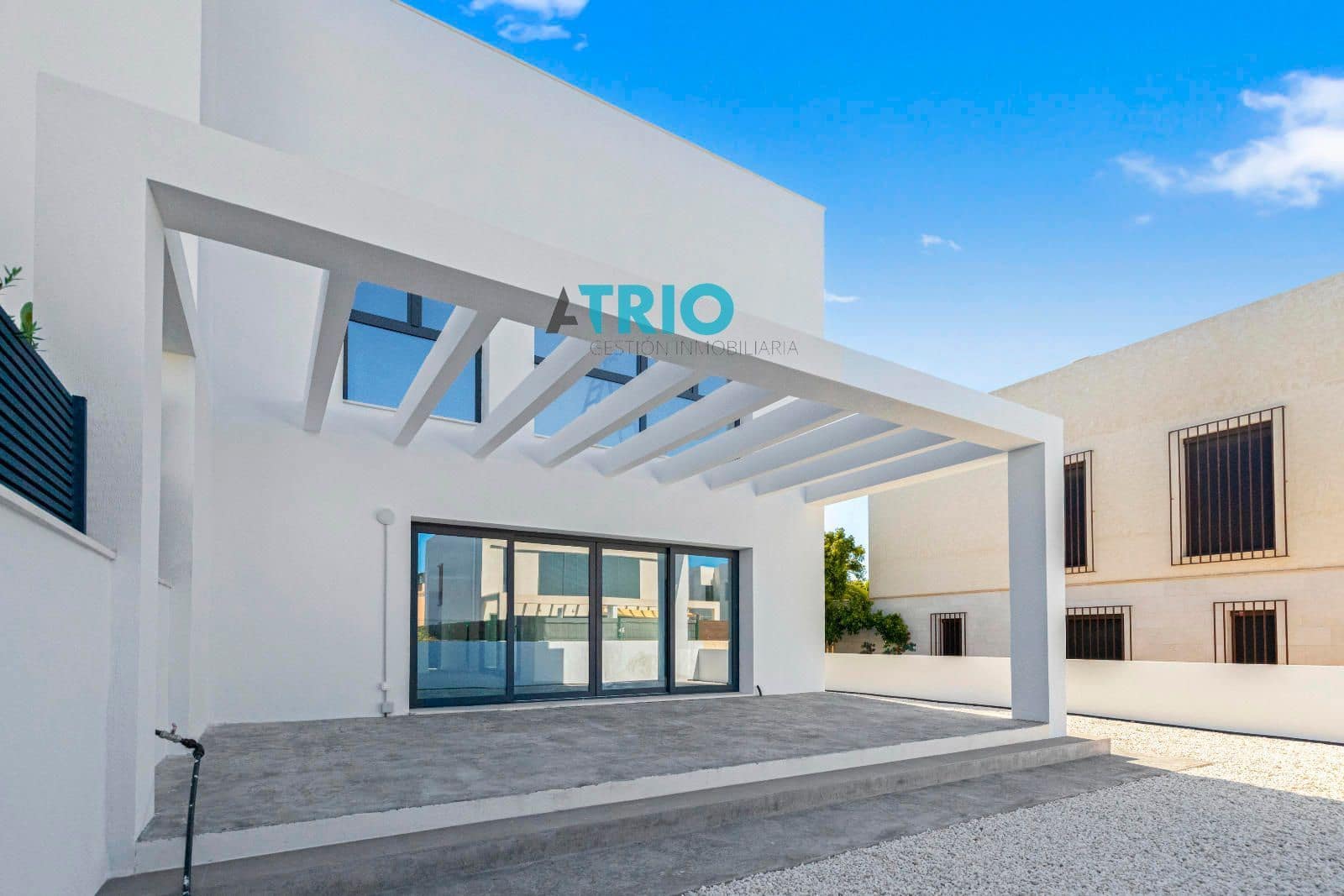 3 bedroom Villa for sale in Puig de Ros with pool garage - € 890,000 (Ref: 8684430)