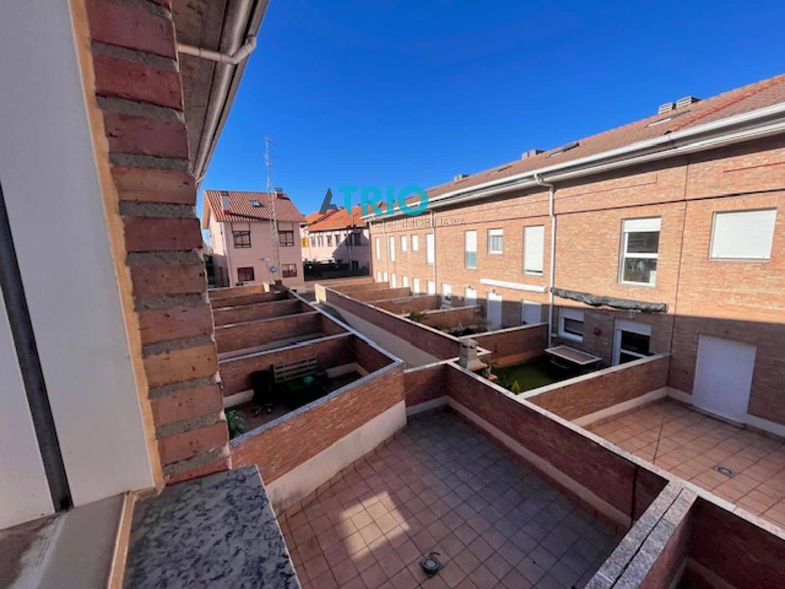 5 sypialnia Dom na sprzedaż w Miasto Burgos z garażem - 199 000 € (Ref: 8774111)