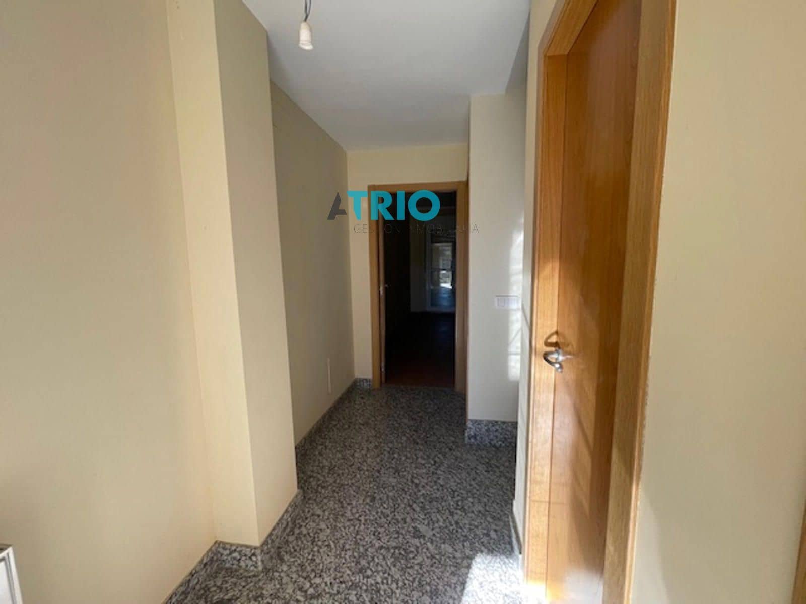 5 sypialnia Dom na sprzedaż w Miasto Burgos z garażem - 199 000 € (Ref: 8774111)