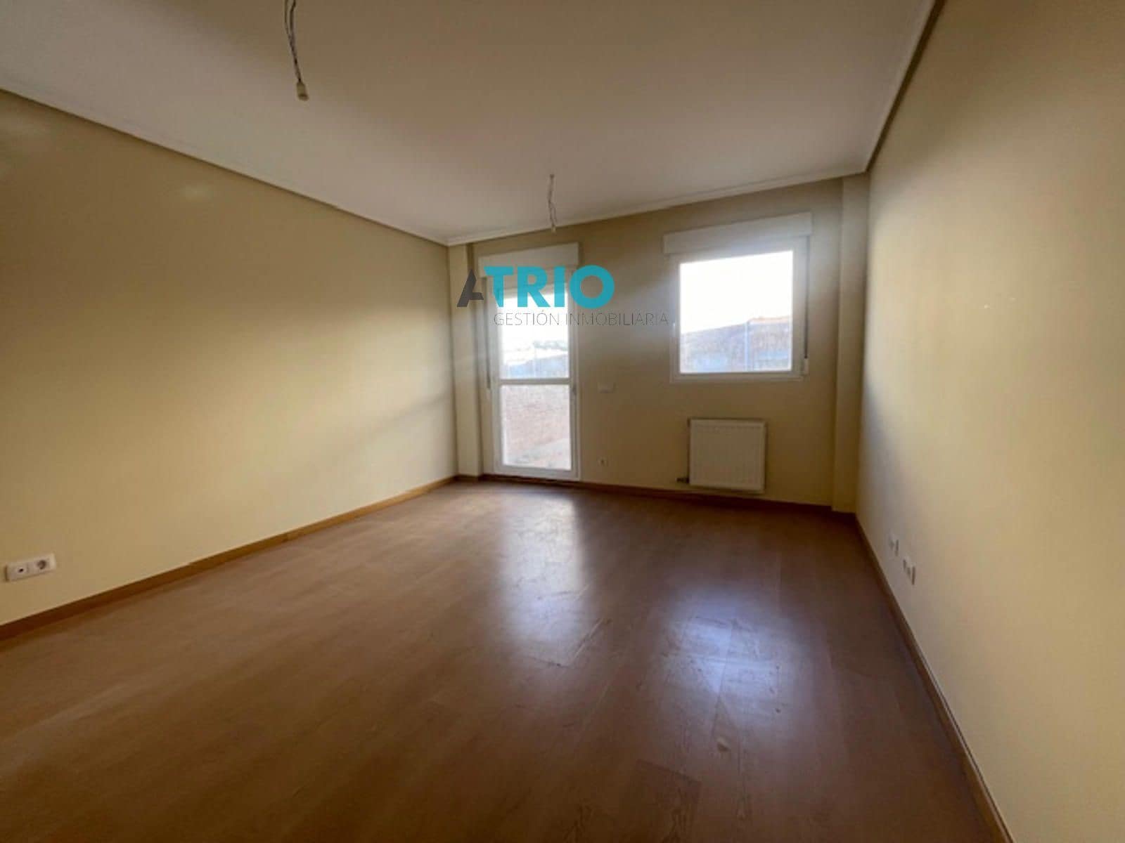 5 sypialnia Dom na sprzedaż w Miasto Burgos z garażem - 199 000 € (Ref: 8774111)