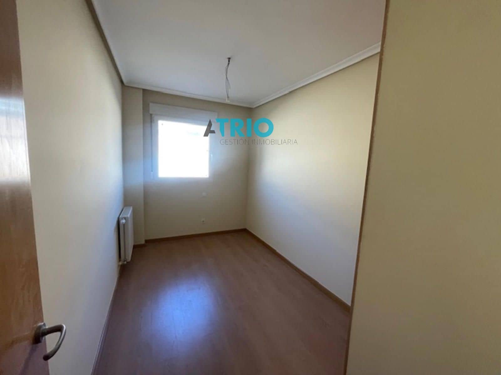 5 sypialnia Dom na sprzedaż w Miasto Burgos z garażem - 199 000 € (Ref: 8774111)