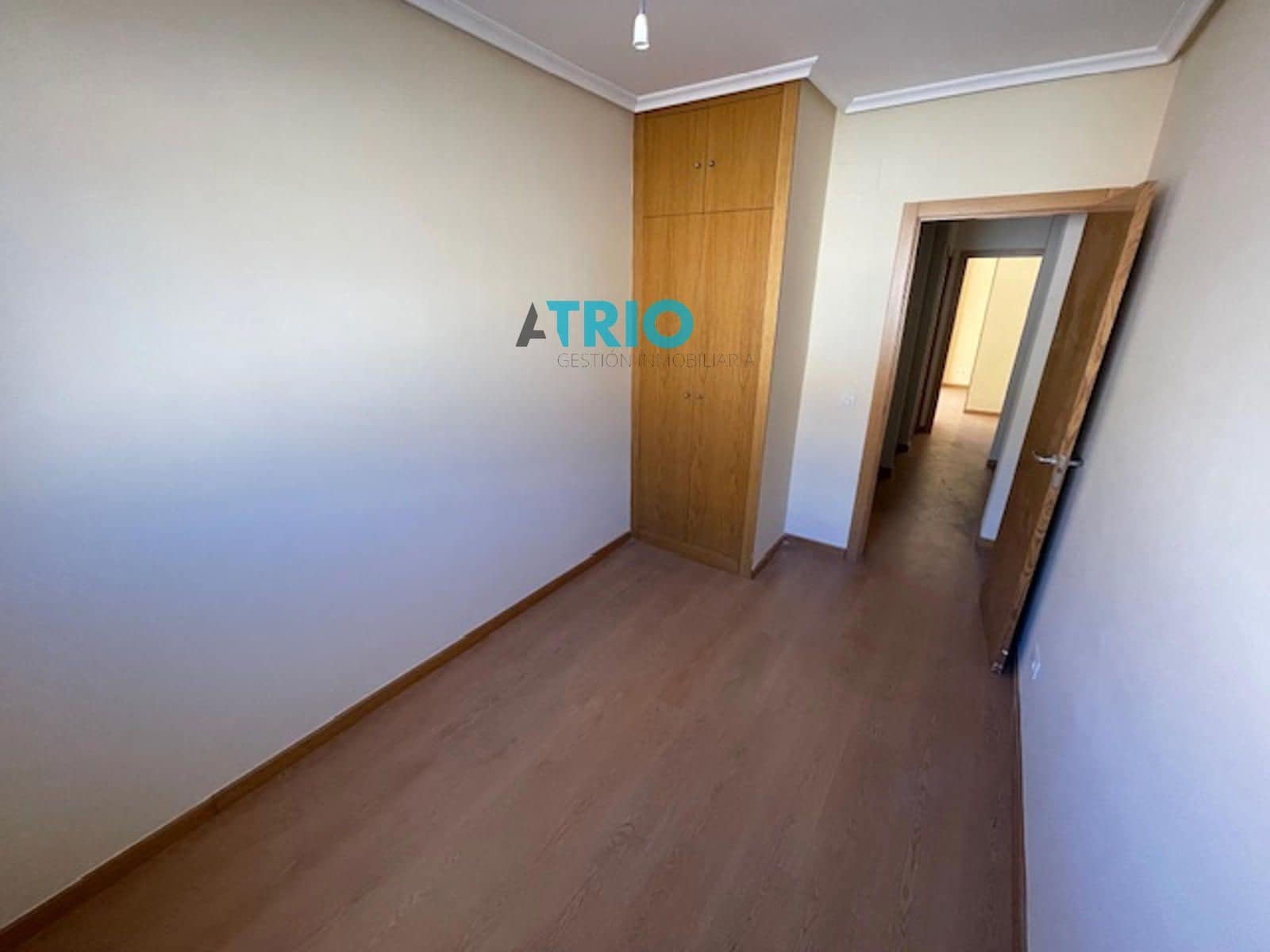 5 sypialnia Dom na sprzedaż w Miasto Burgos z garażem - 199 000 € (Ref: 8774111)