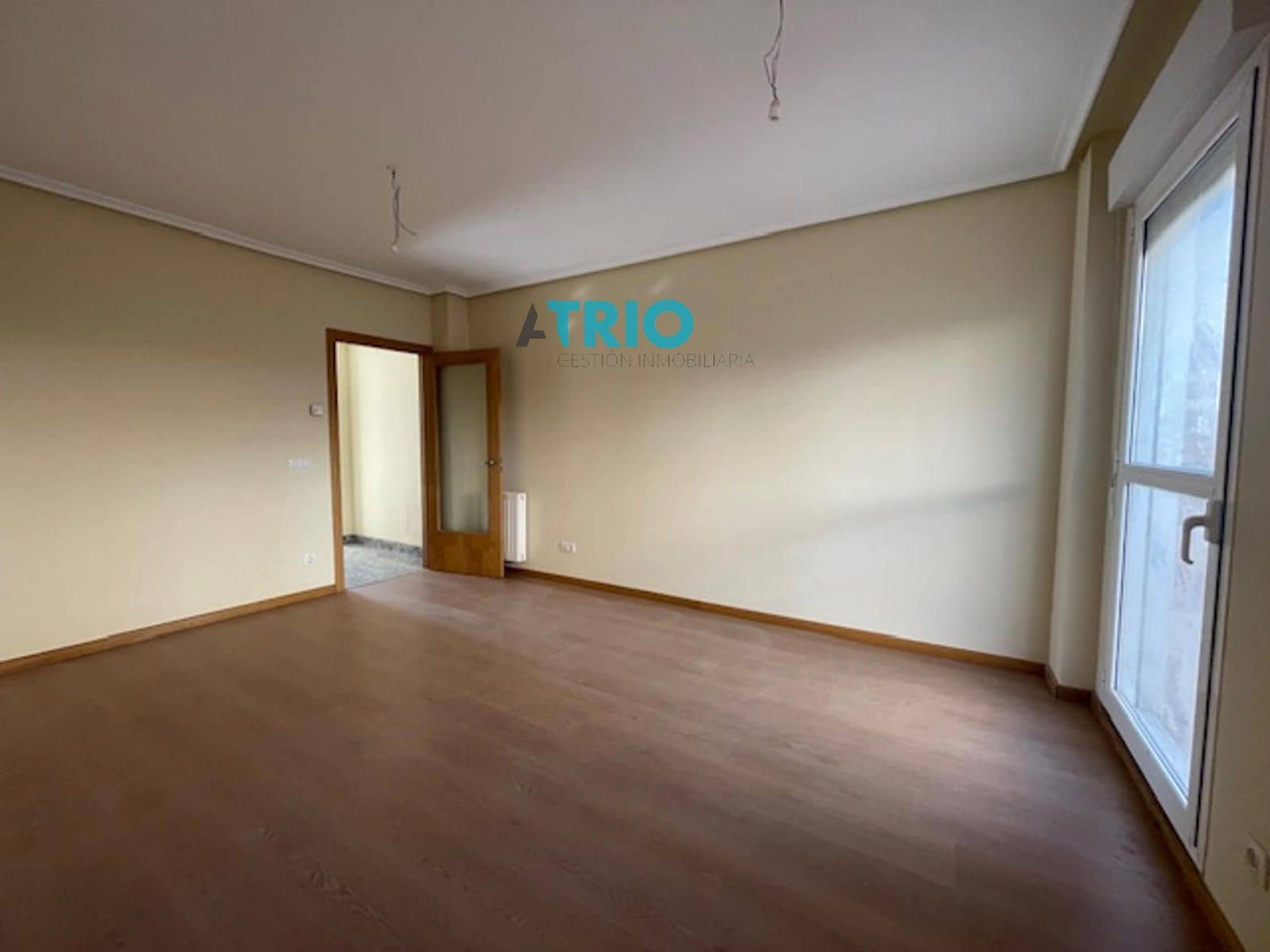 5 sypialnia Dom na sprzedaż w Miasto Burgos z garażem - 199 000 € (Ref: 8774111)