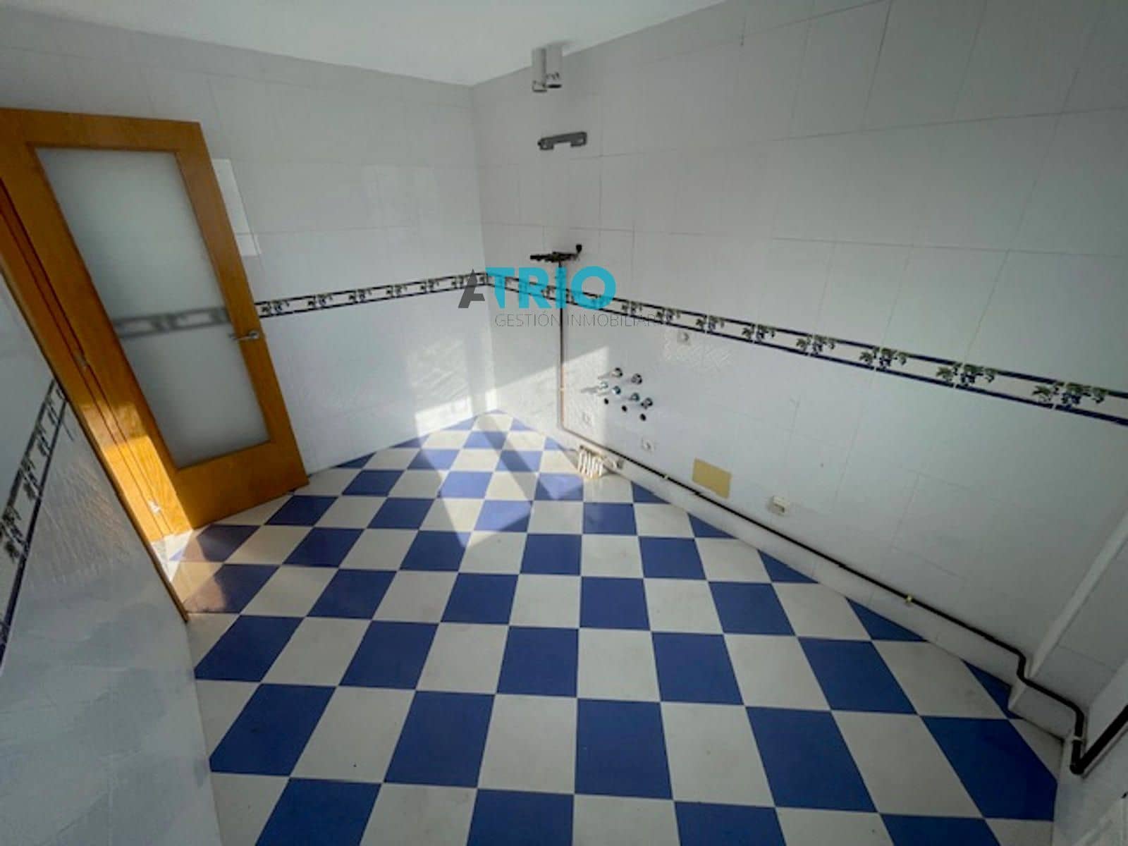 5 sypialnia Dom na sprzedaż w Miasto Burgos z garażem - 199 000 € (Ref: 8774111)