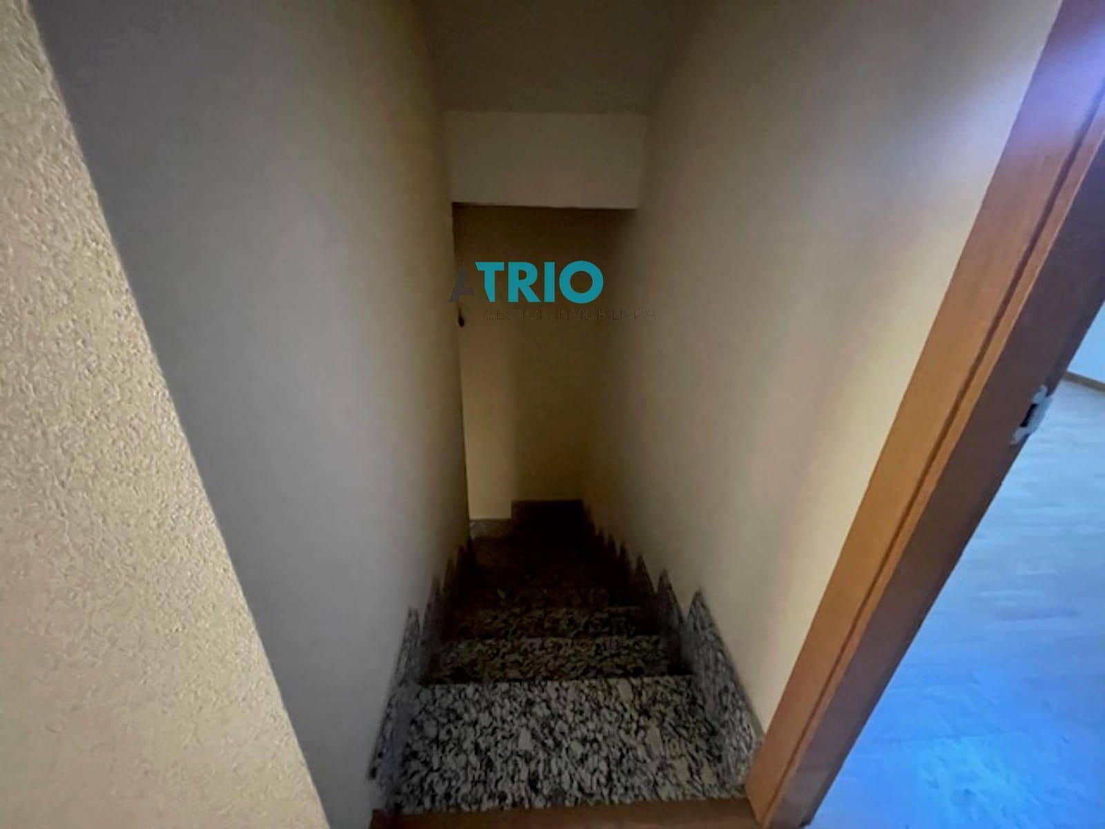 4 sypialnia Dom na sprzedaż w Miasto Burgos z garażem - 179 000 € (Ref: 8774112)