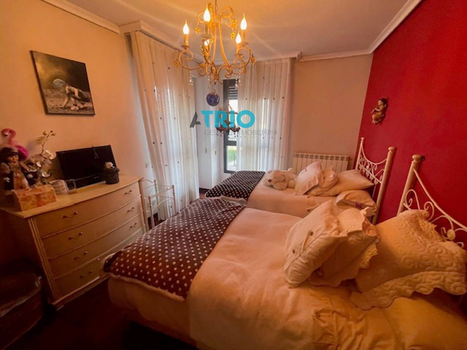 4 soveværelse Lejlighed til salg i Burgos by med garage - € 270.000 (Ref: 8835146)