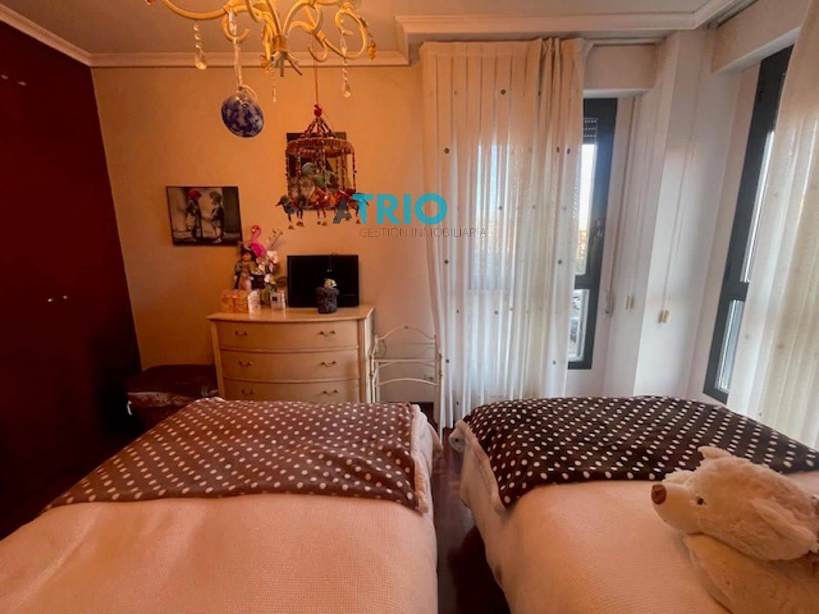 4 soveværelse Lejlighed til salg i Burgos by med garage - € 270.000 (Ref: 8835146)