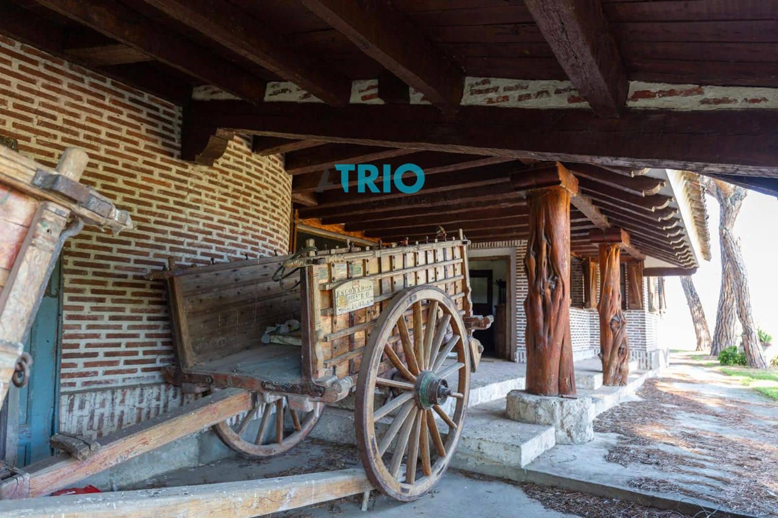 6 soveværelse Villa til salg i Palenzuela med swimmingpool garage - € 320.000 (Ref: 8835893)