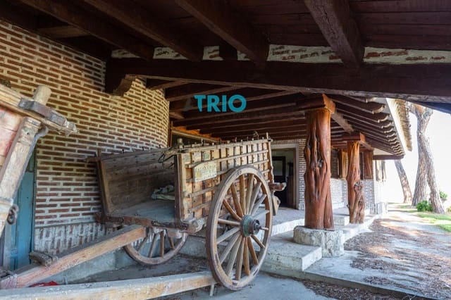 6 slaapkamer Villa te koop in Palenzuela met zwembad garage - € 320.000 (Ref: 8835893)