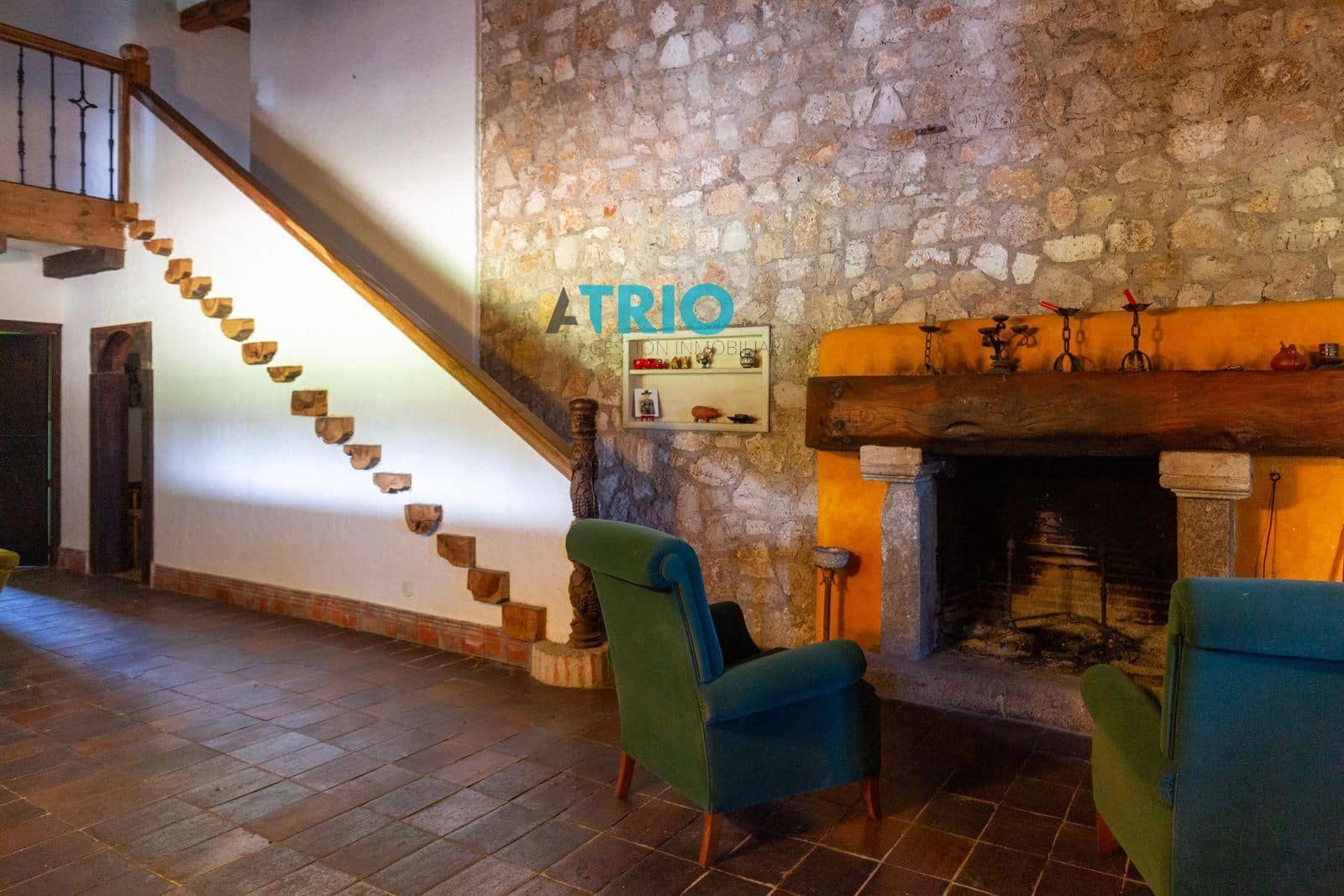 6 soveværelse Villa til salg i Palenzuela med swimmingpool garage - € 320.000 (Ref: 8835893)