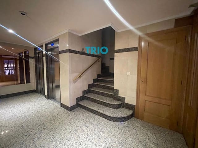 4 Zimmer Wohnung zu verkaufen in Burgos Stadt mit Garage - 199.900 € (Ref: 8838164)